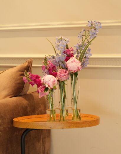 Snapdragon Available with different flowers